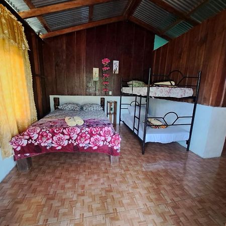 Posada Rio Celeste In Bed and Breakfast Buitenkant foto