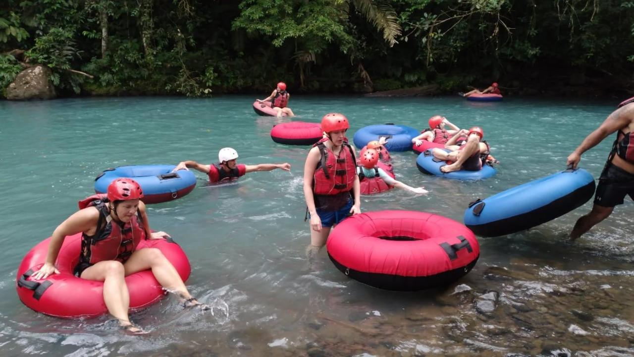 Posada Rio Celeste In Bed and Breakfast Buitenkant foto